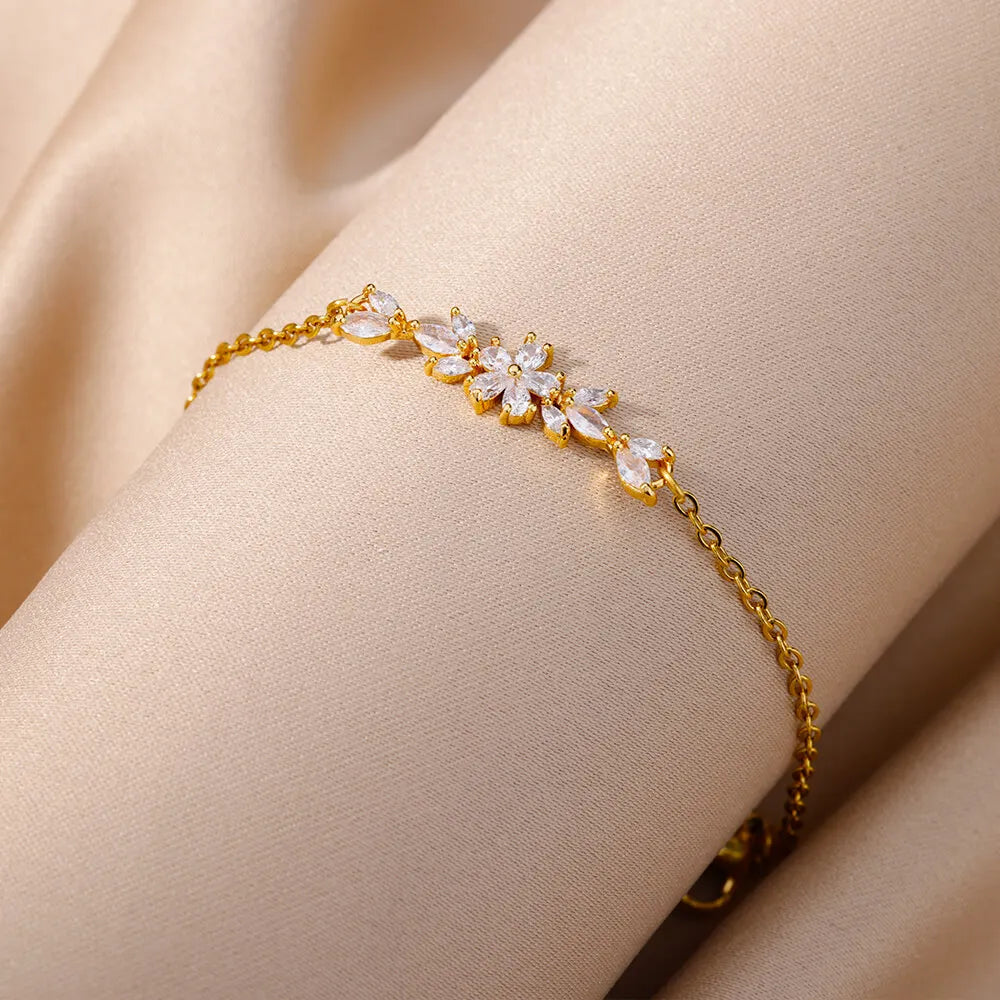 Bracelet élégant en zircon avec fleurs pour femmes et filles, bracelet en acier inoxydable doré, bijou de créateur de luxe