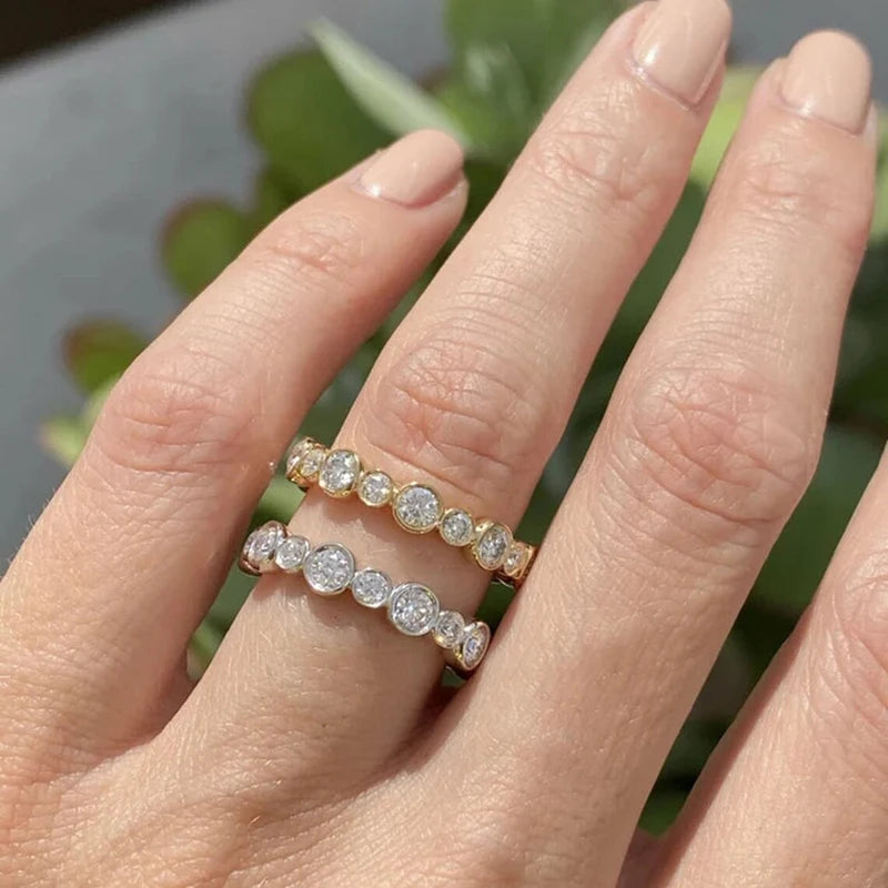 Bague Huitan tendance ronde en zircon cubique pour femme, coloris argent/doré. Accessoire féminin tendance à porter au quotidien.